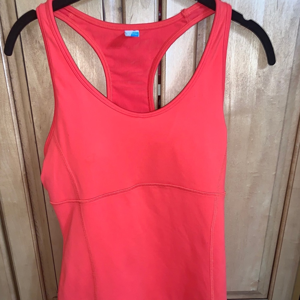 ❤️ Old Navy Activewear Tank Top ❤️